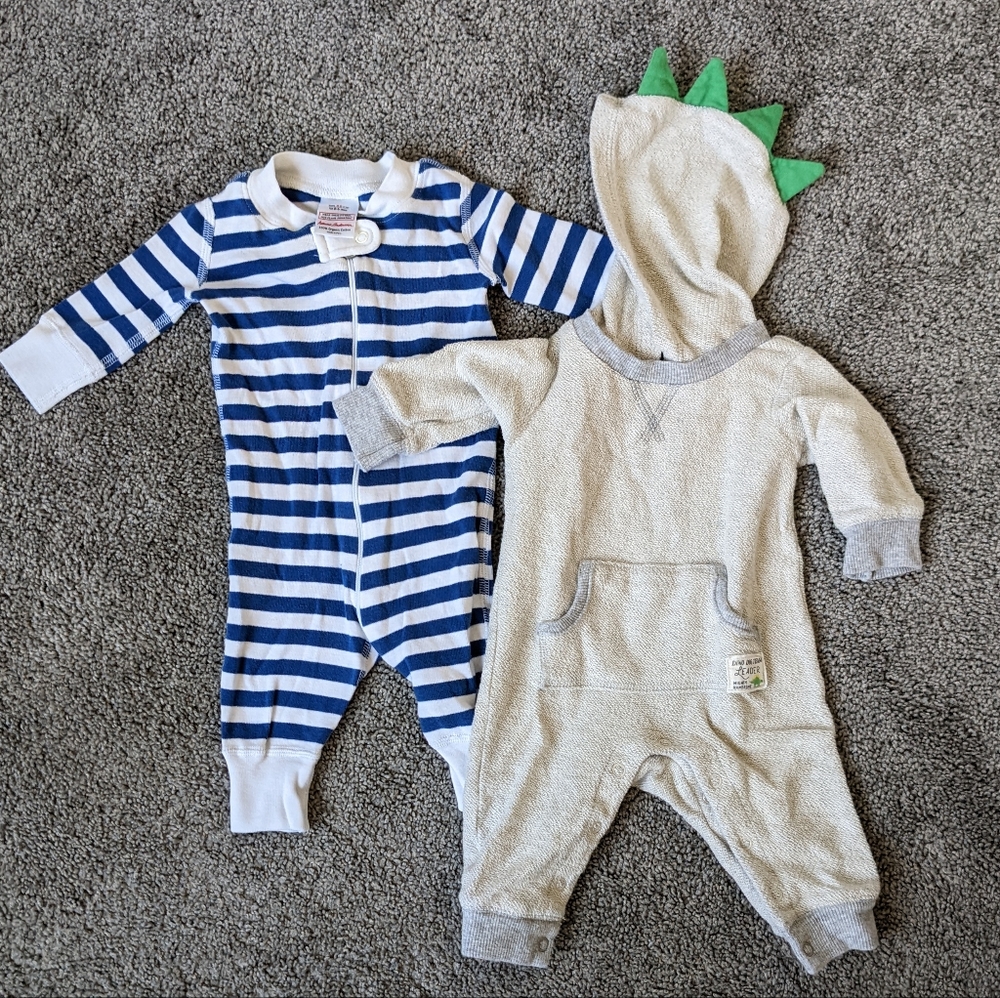 Bundle of two one piece outfits for 0-3 months